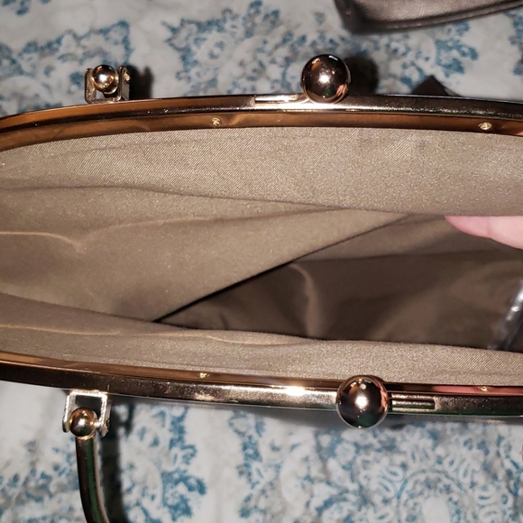 Purse - Picture 2 of 2